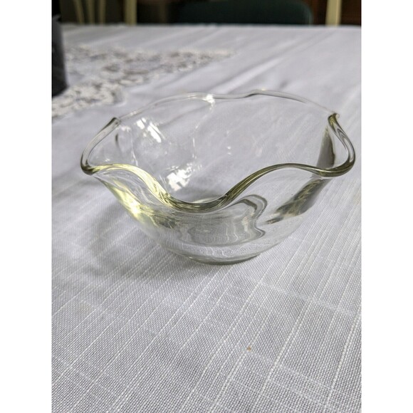 Vintage Clear Glass Dip/Dessert Bowl Yellow Tint Scalloped Edges MCM 5.25 inch - Picture 11 of 12
